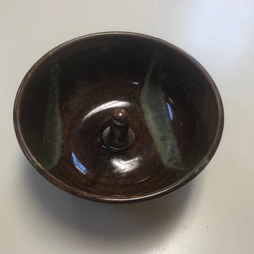 Stamped Studio Pottery Ring Holder/Apple‎ Baker